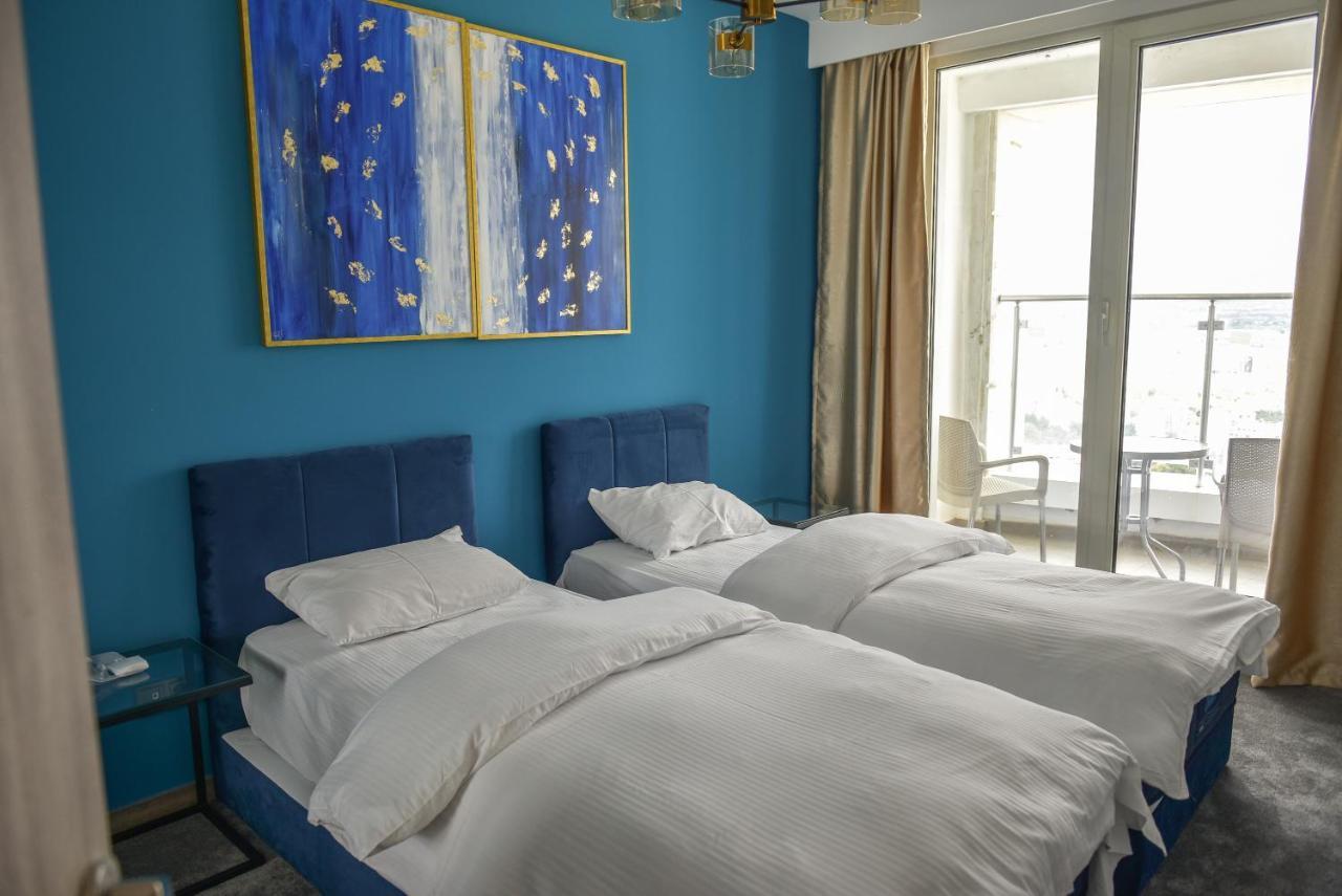 Sky Deluxe 3 Fitness & Spa Skopje Ngoại thất bức ảnh